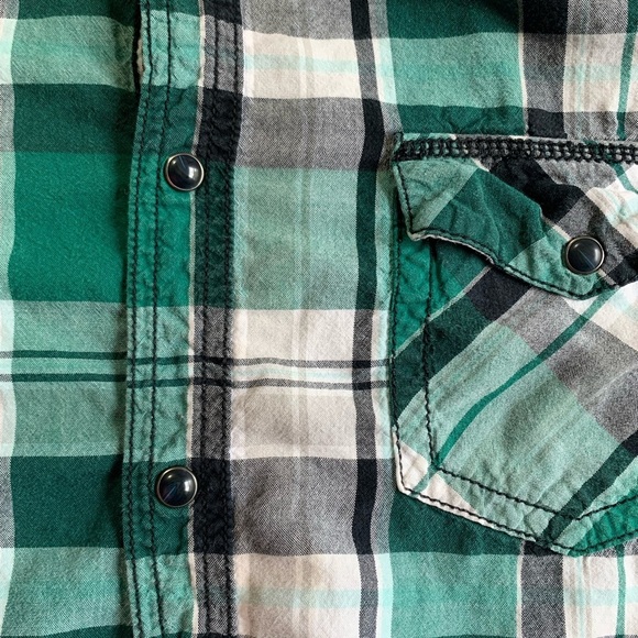 Route 66 Green Plaid With Snap Button Down Front - Picture 5 of 10